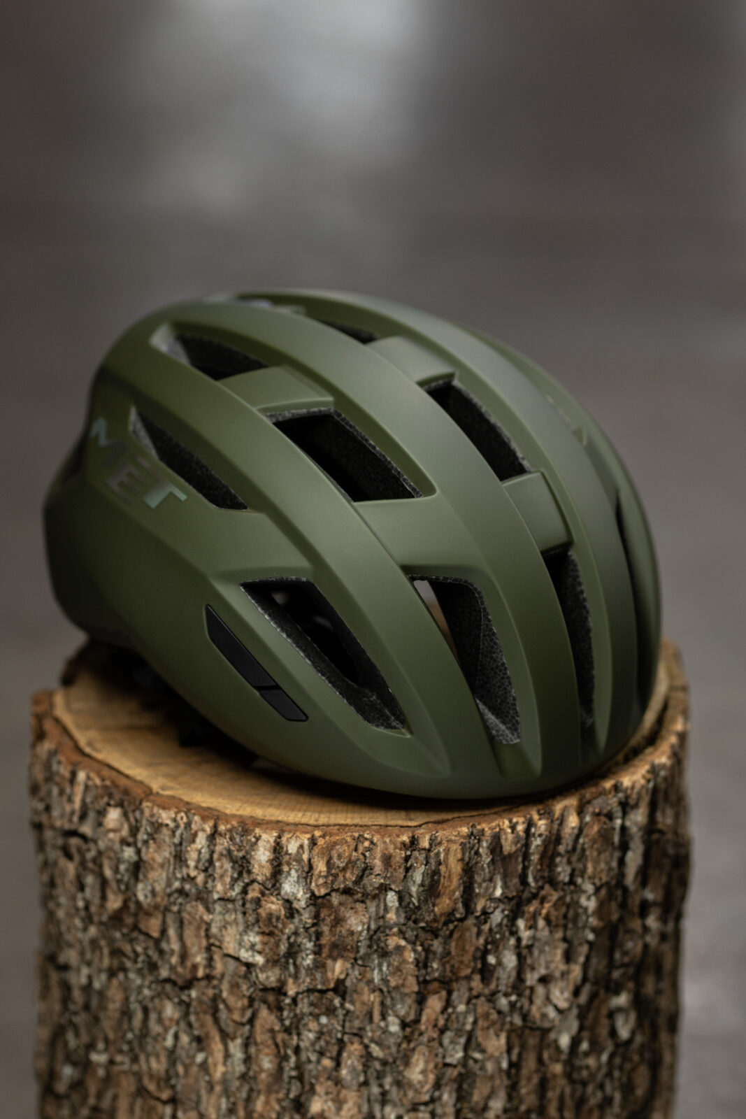 Велошлем Met Allroad Olive Iridescent