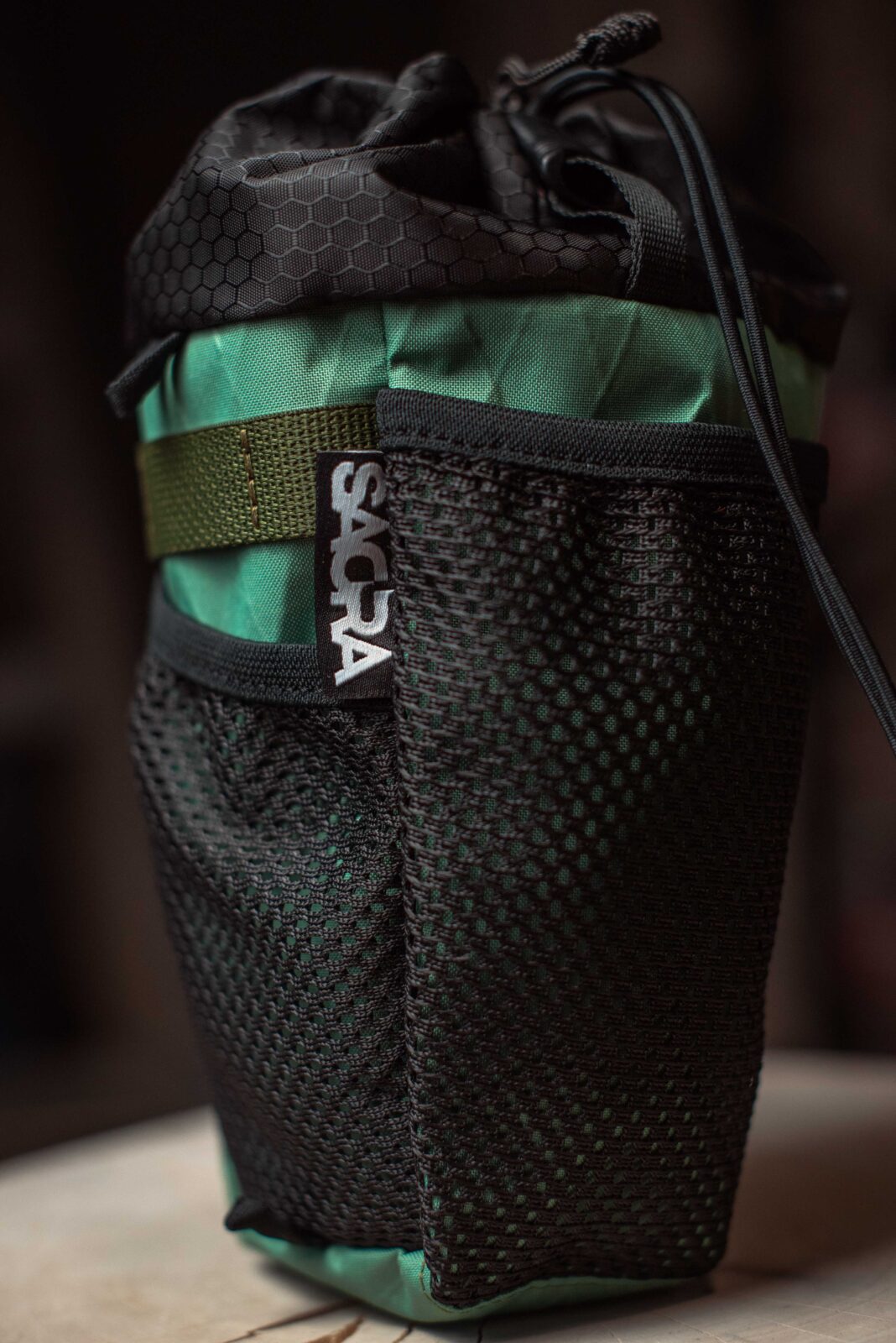 Сумка на руль Sacra Feedbag Black/Green