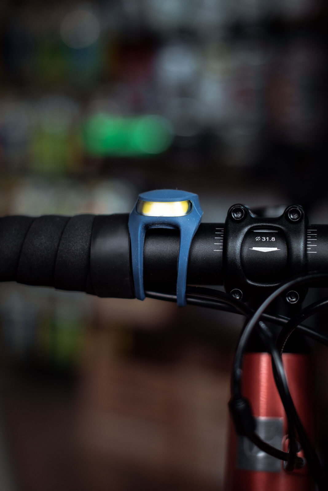 Фонарь передний Knog Frog V3 Front New Denim Blue