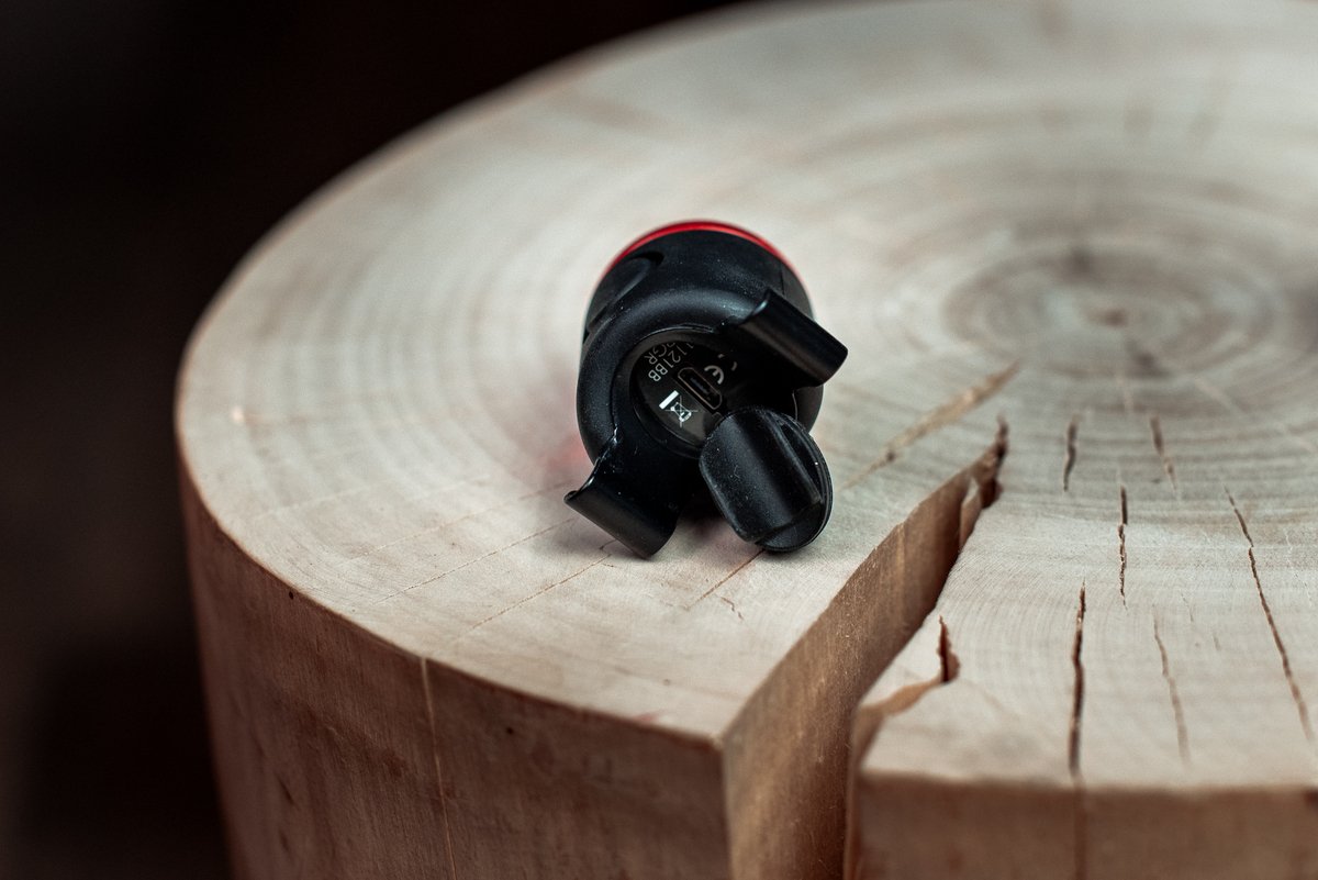 Фонарь задний Knog Plug Rear 10