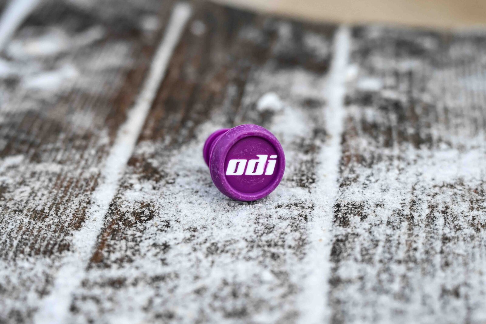 Грипстопы ODI End Plug Violet