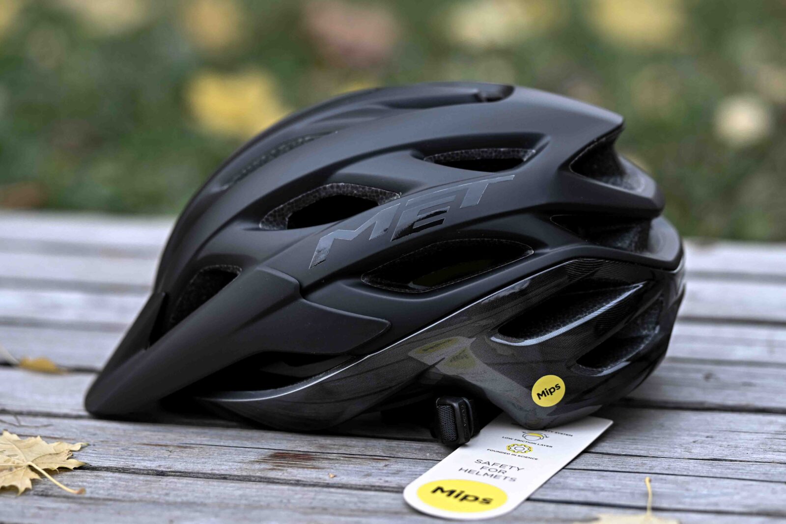 Велошлем Met Veleno MIPS Black