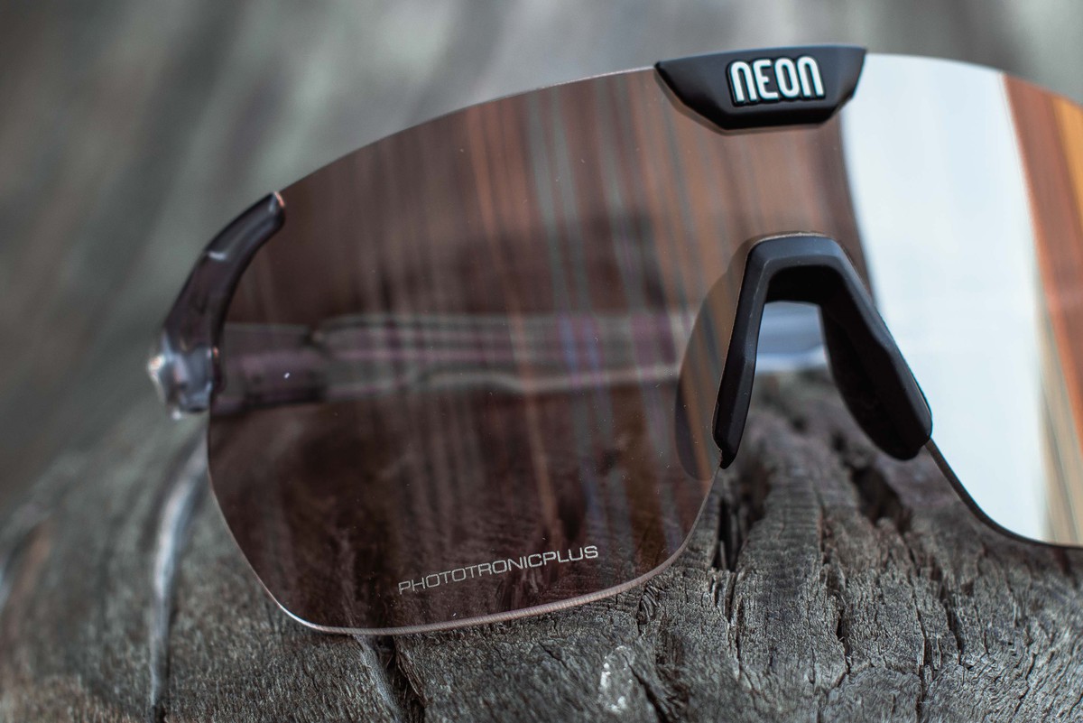 Очки Neon Core (Photochrom) Crystal/Bronze