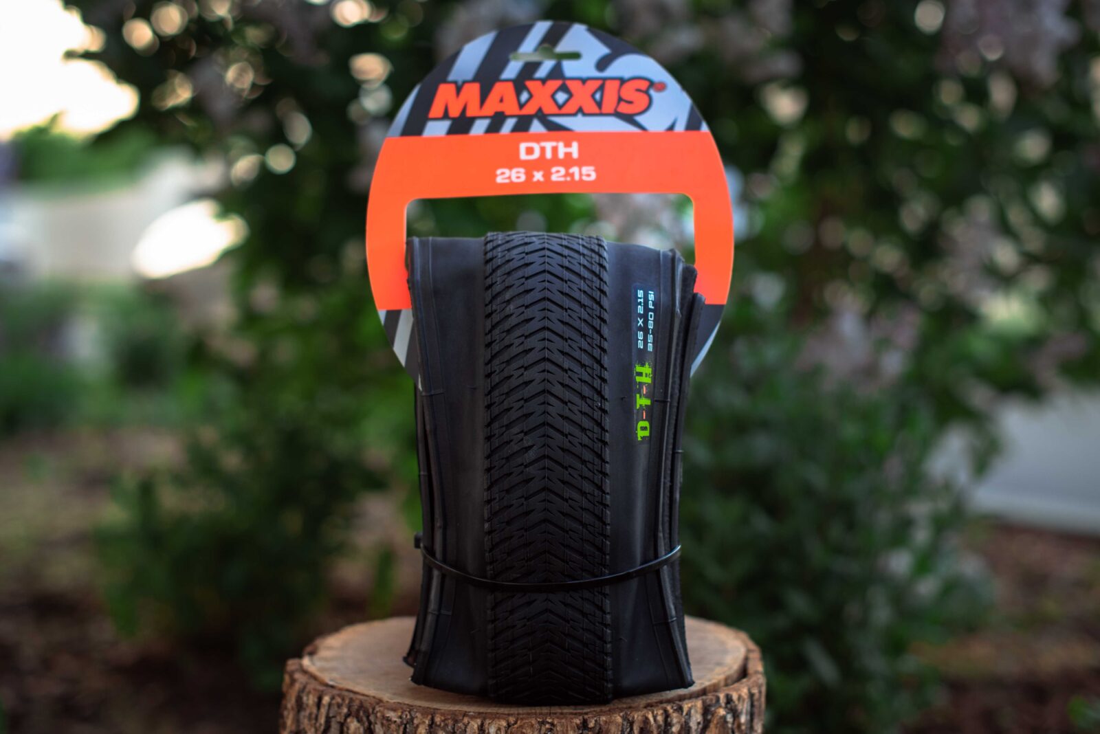 Покрышка Maxxis DTH Black