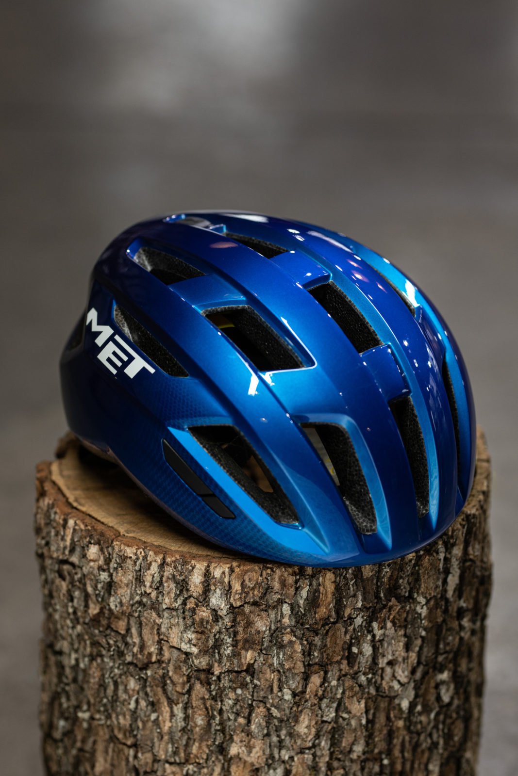 Велошлем Met Vinci MIPS Metallic Blue