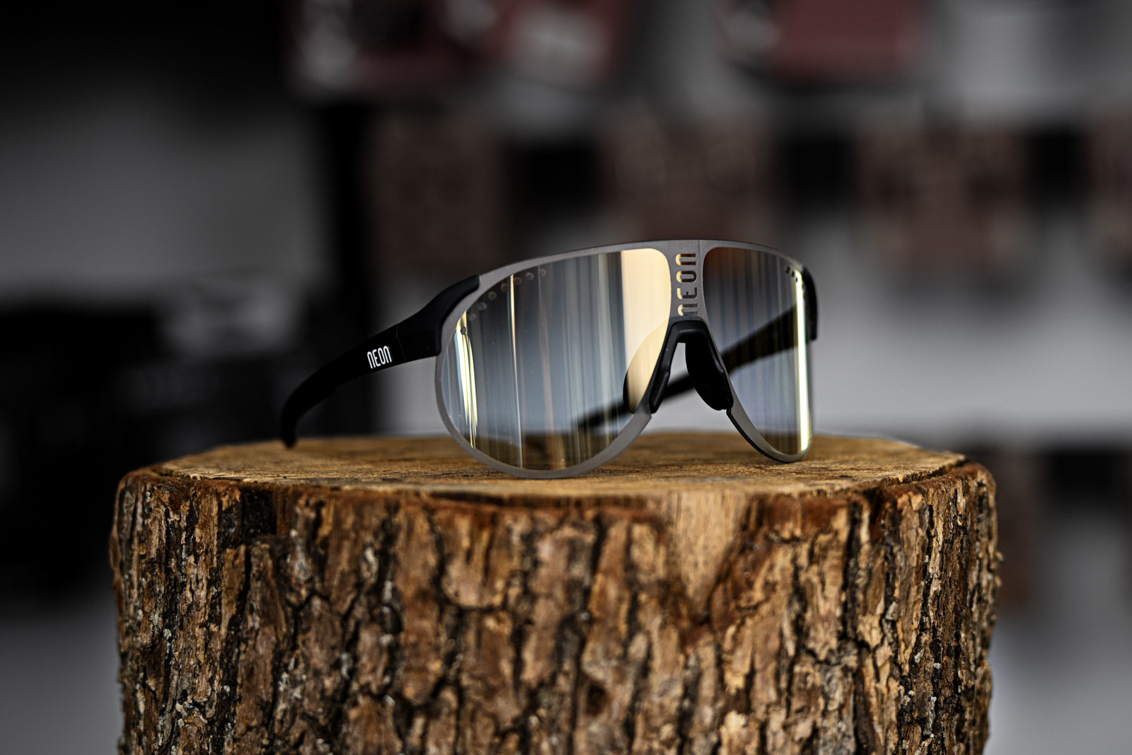Очки Neon Titan (Photochrom) Black Matt/Bronze