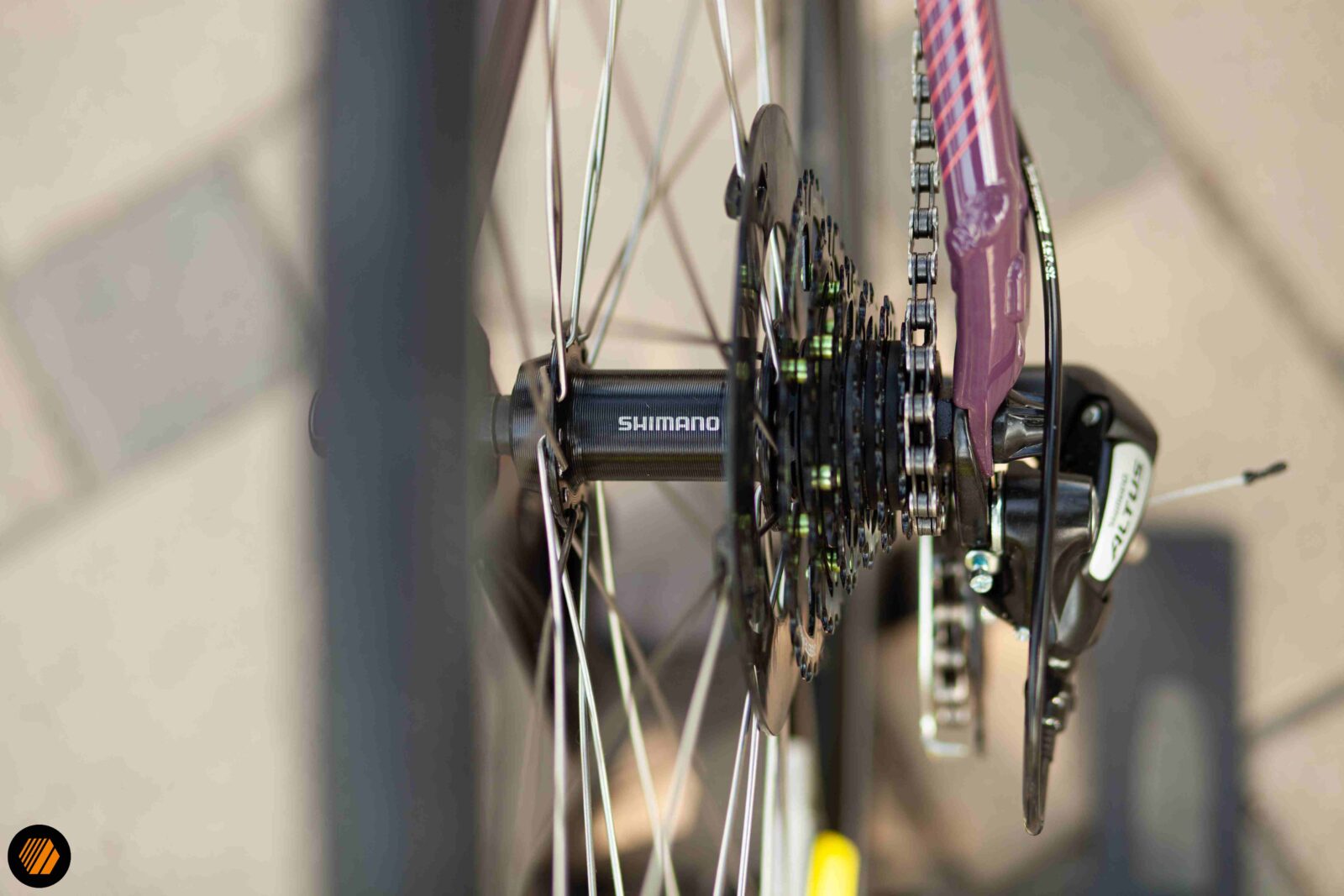 Велосипед Specialized Sirrus 1.0 Gloss Cast Lilac/Vivid Coral/Satin Black Reflective