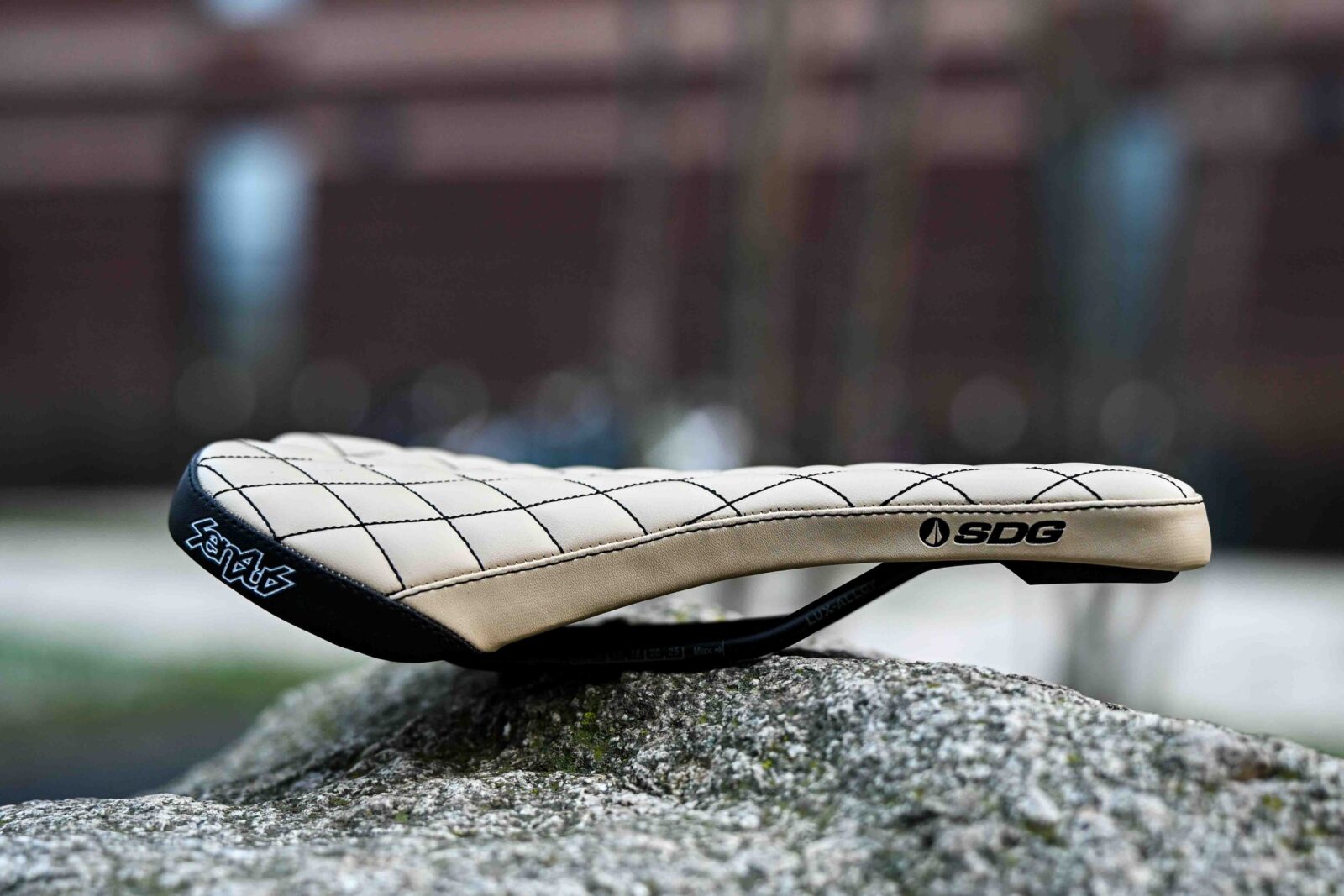 Седло SDG Bel-Air V3 Sensus Alloy Cream Diamond