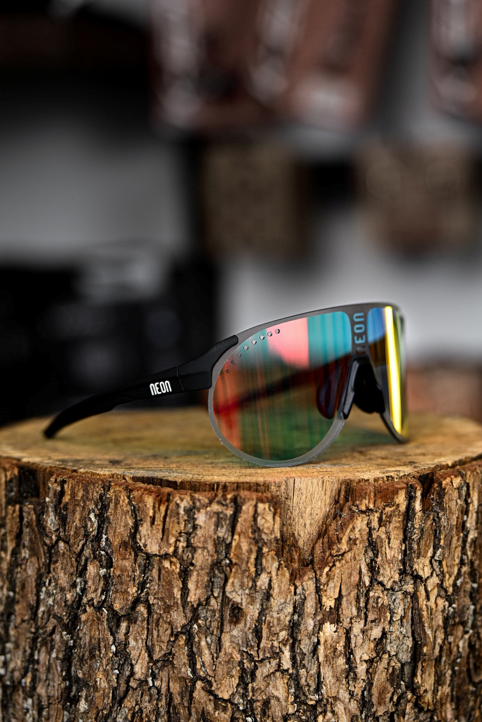 Очки Neon Titan (Photochrom) Black Matt/Red