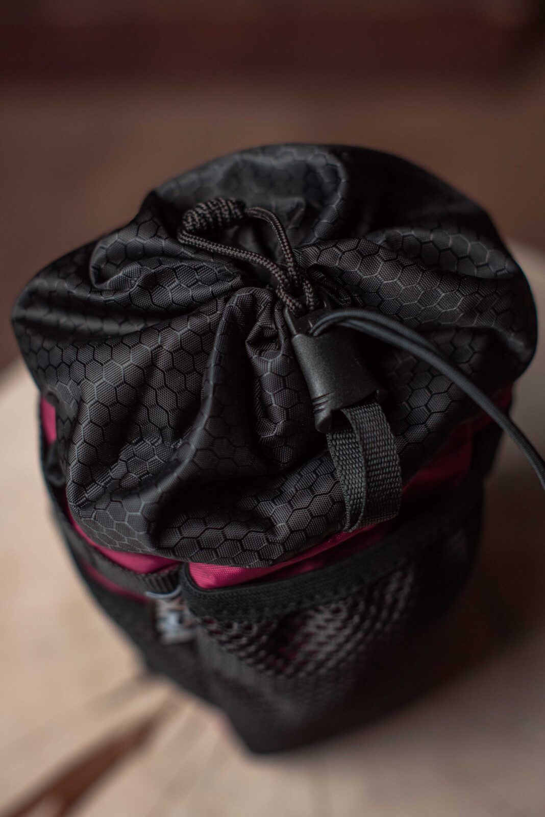 Сумка на руль Sacra Feedbag Black/Red