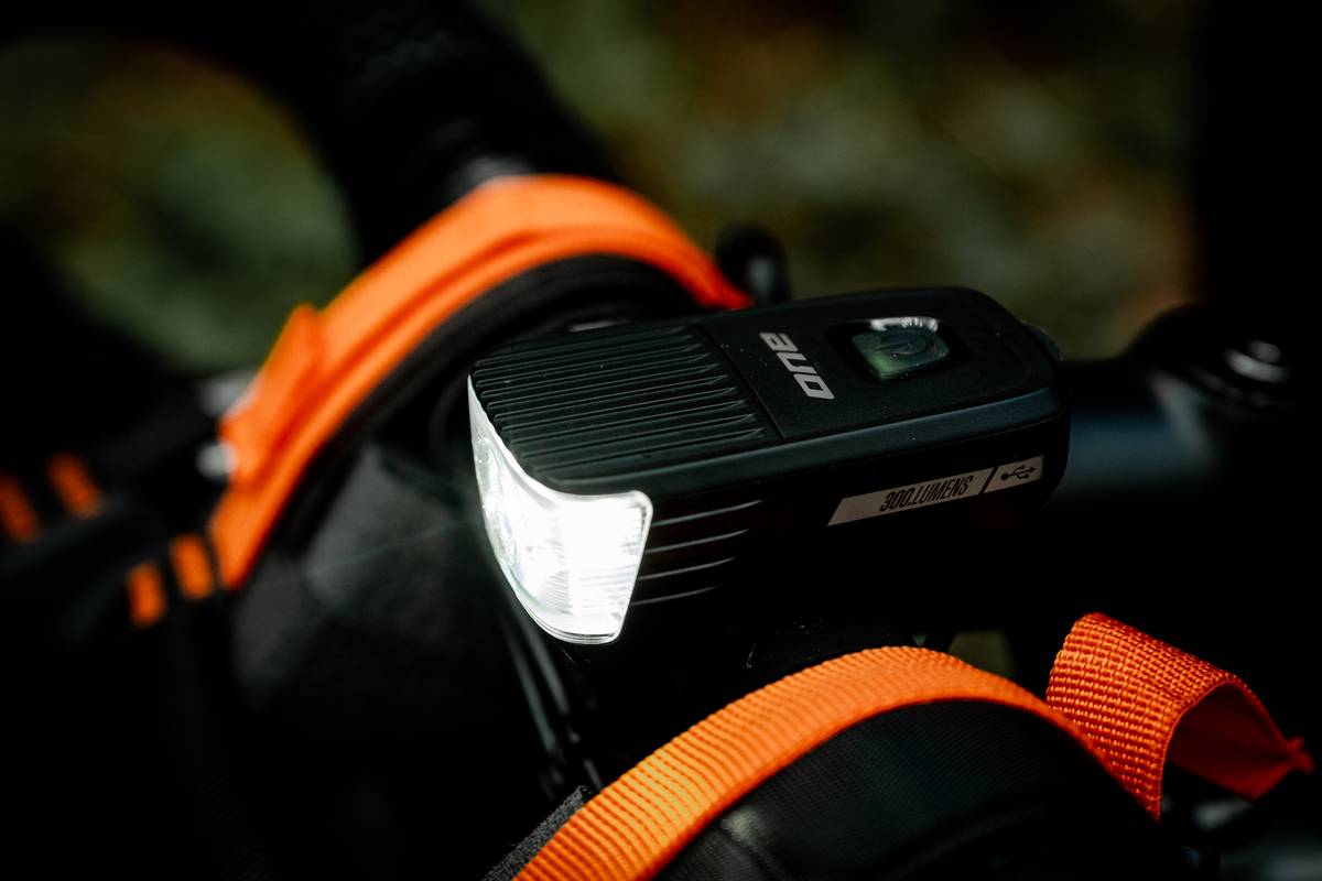 Фонарь передний One F.Light 50