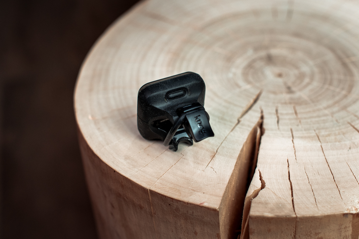Фонарь передний Knog Blinder X Front