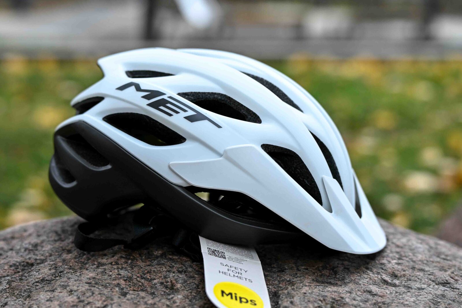 Велошлем Met Veleno MIPS White/Grey