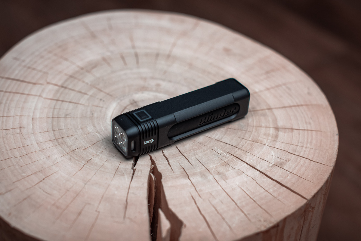 Комплект фонарей Knog Blinder 900 & Blinder Square
