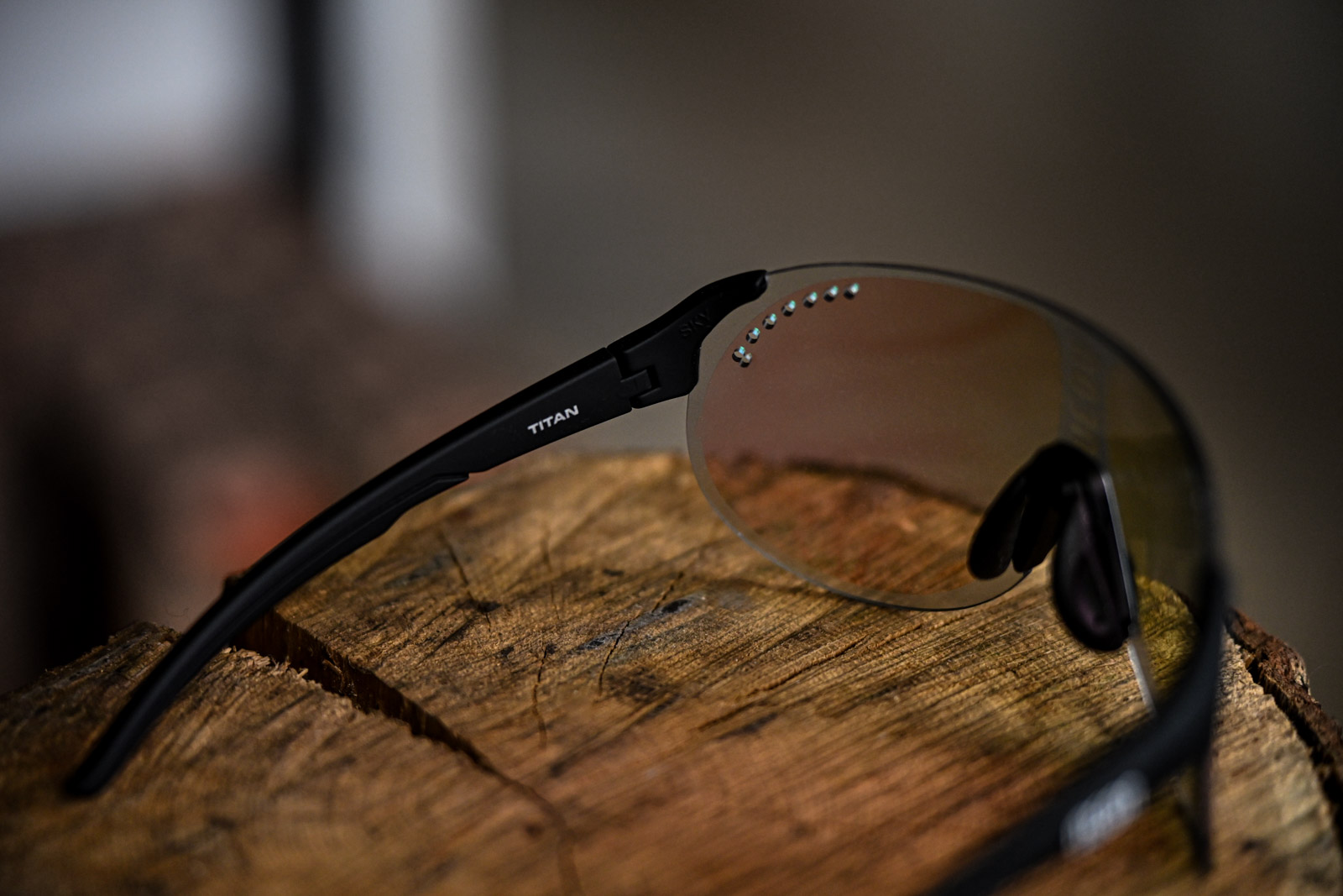 Очки Neon Titan (Photochrom) Black Matt/Green