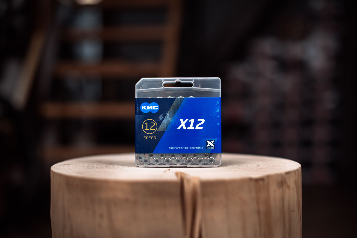 Цепь KMC X12 Silver