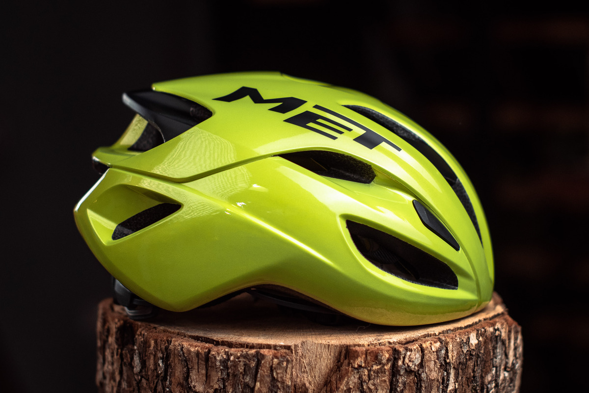 Велошлем Met Rivale MIPS Metallic Lime Yellow