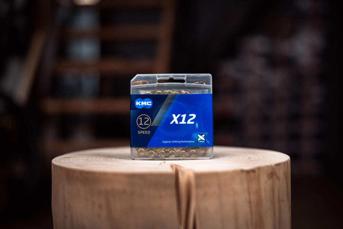 Цепь KMC X12 Ti-N Gold