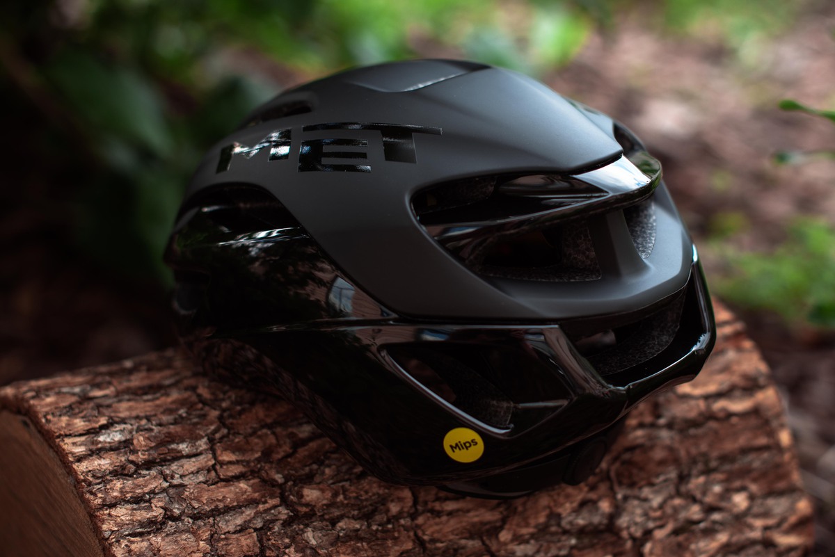 Велошлем Met Rivale MIPS Black
