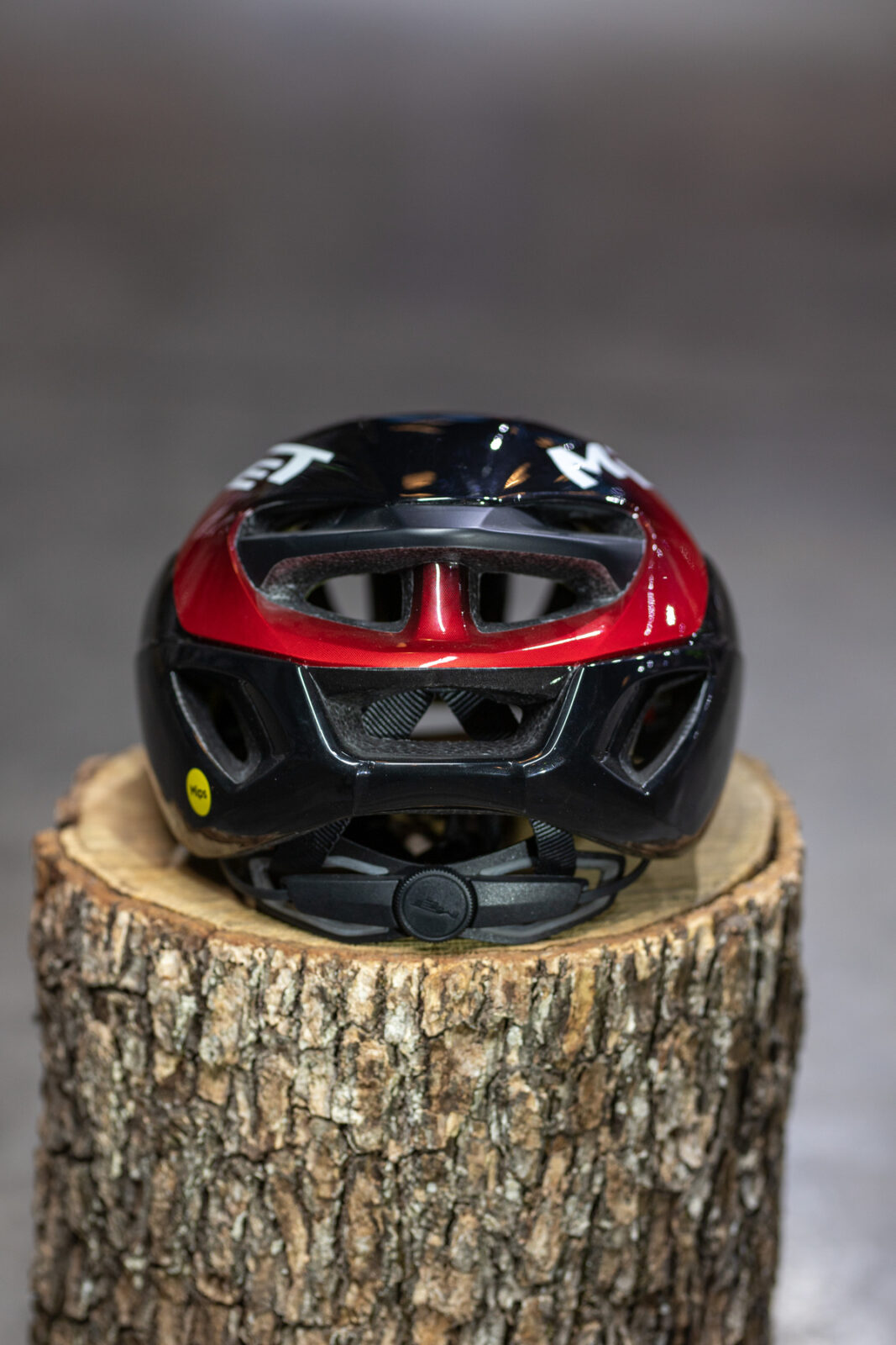 Велошлем Met Rivale MIPS Black/Metallic Red