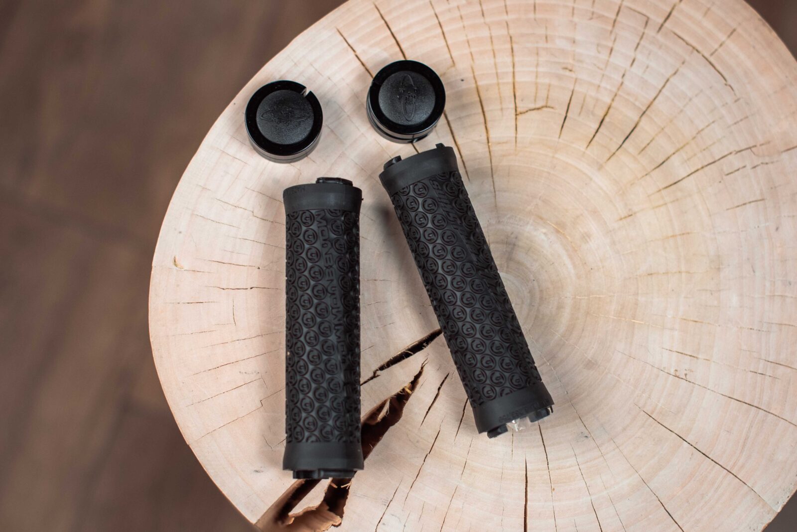 Грипсы Lizard Skins Moab Lock-On Black