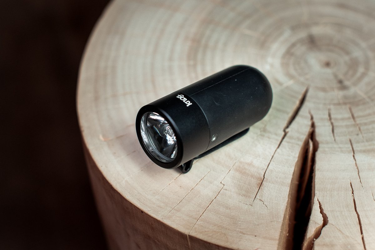 Фонарь передний Knog Plug Front